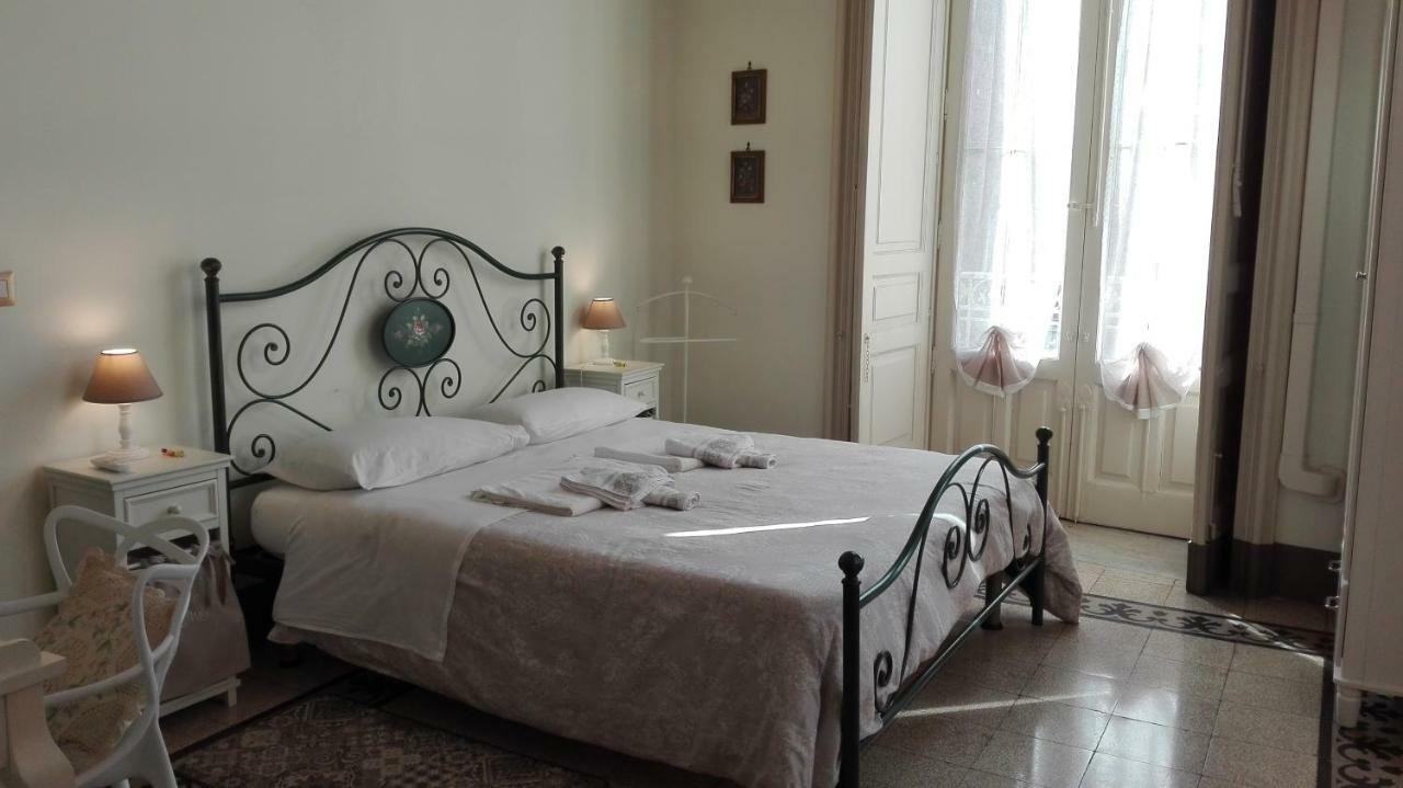 Palazzo Arcidiacono - Luxury Holidays Catánia Buitenkant foto