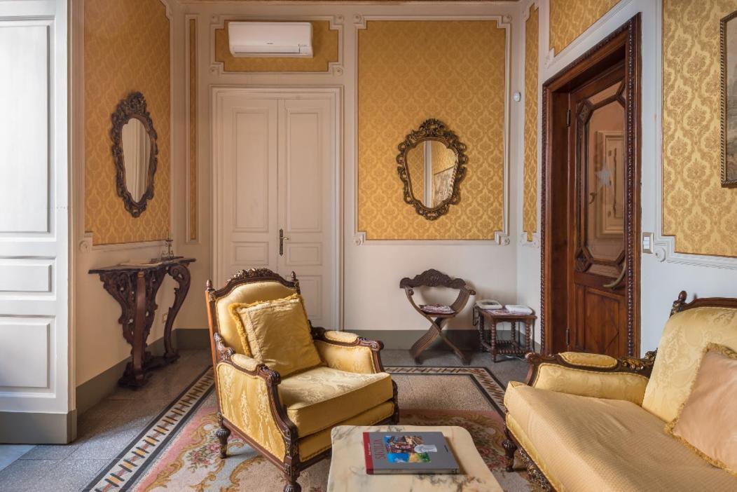Palazzo Arcidiacono - Luxury Holidays Catánia Buitenkant foto